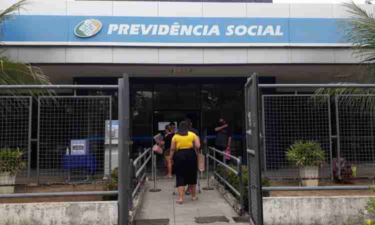 Ceará é o terceiro estado com maior fila do INSS e milhares aguardam por benefícios